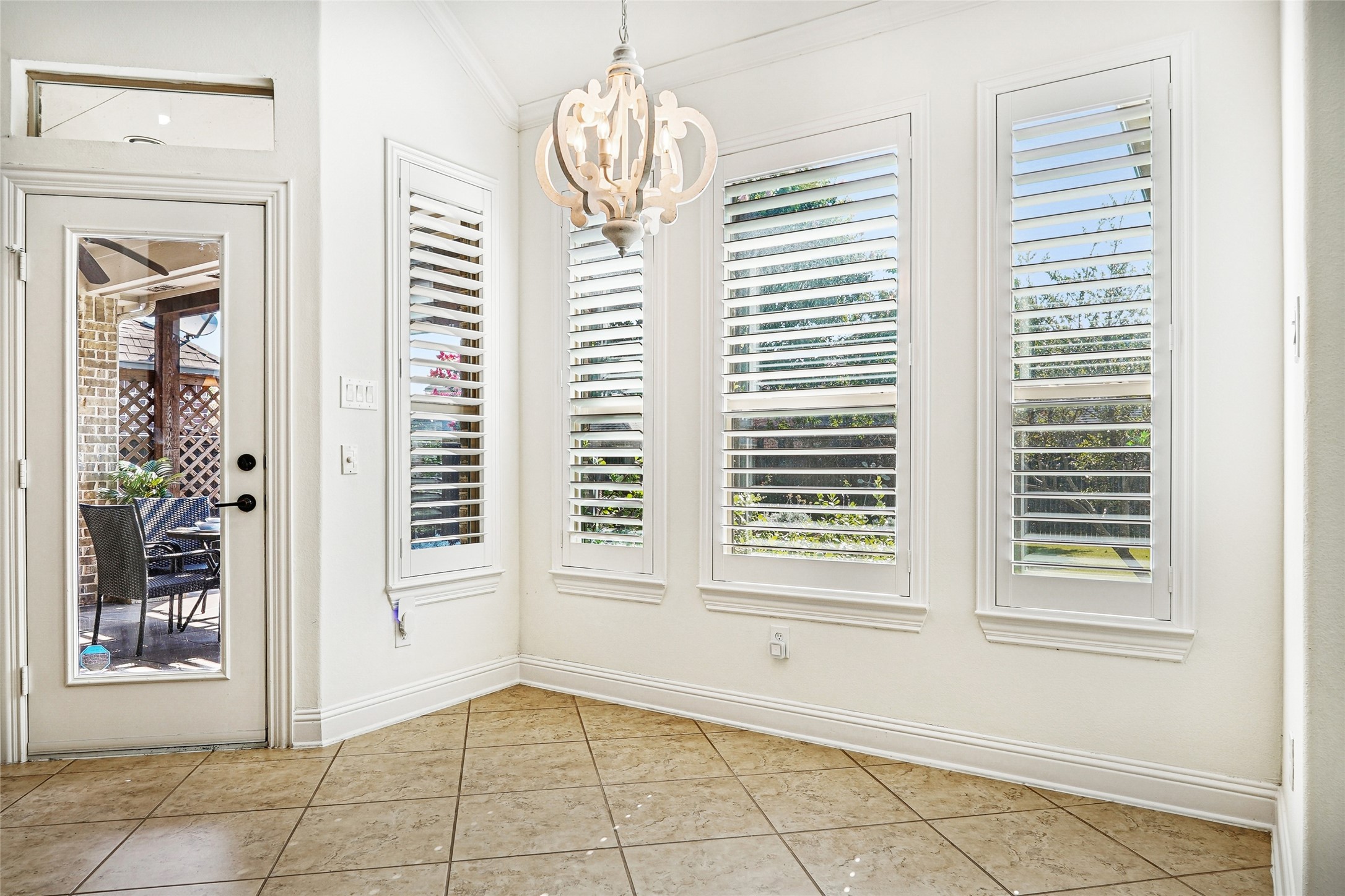 2626 Argyle Lane
