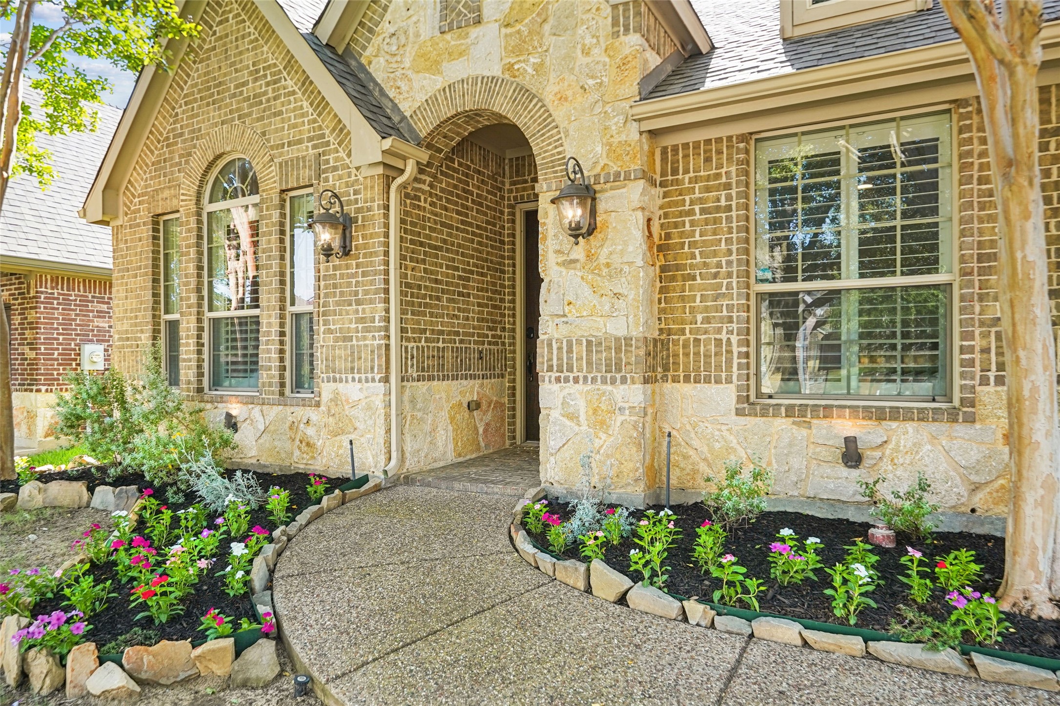 2626 Argyle Lane