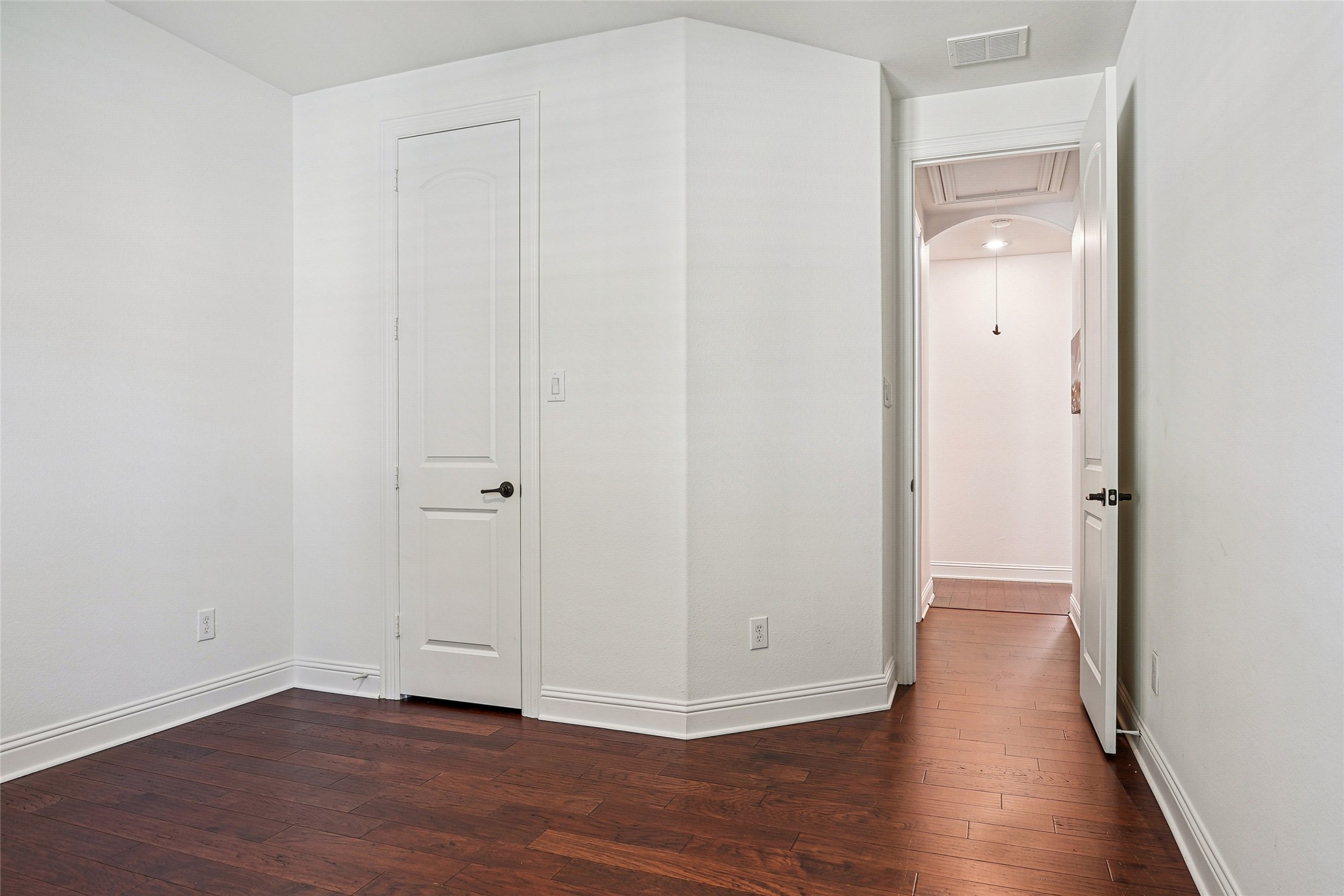 2626 Argyle Lane