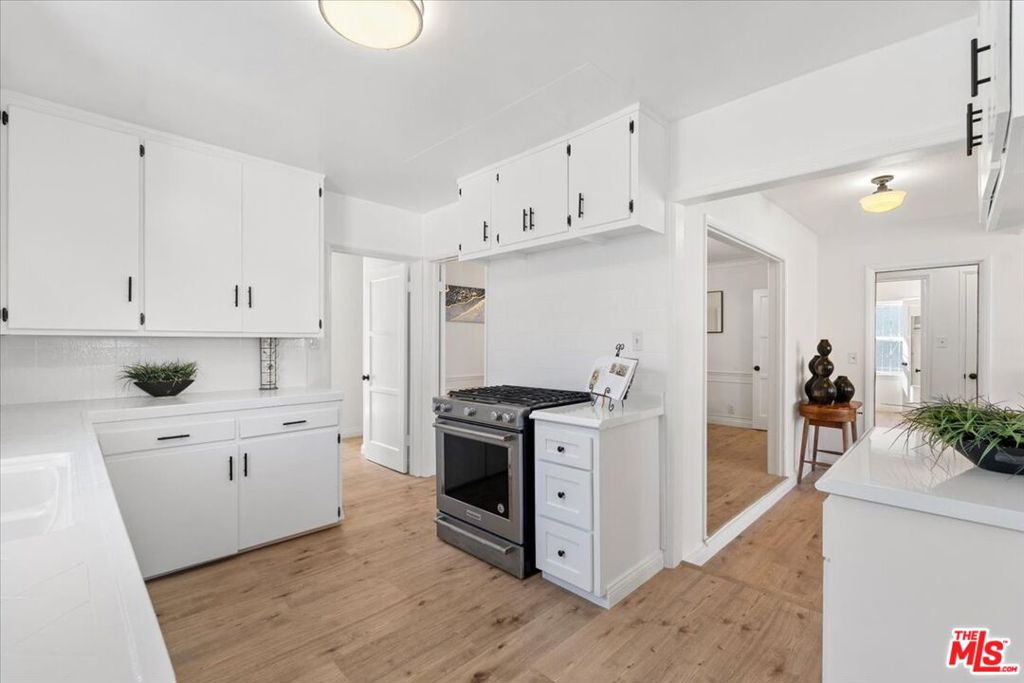 5715 Bowesfield Street