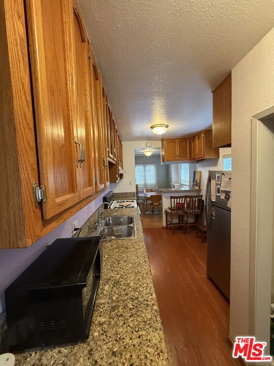 704 E Fairview Boulevard