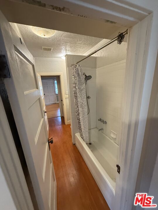 704 E Fairview Boulevard