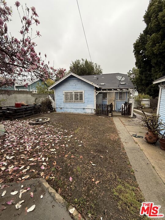 704 E Fairview Boulevard