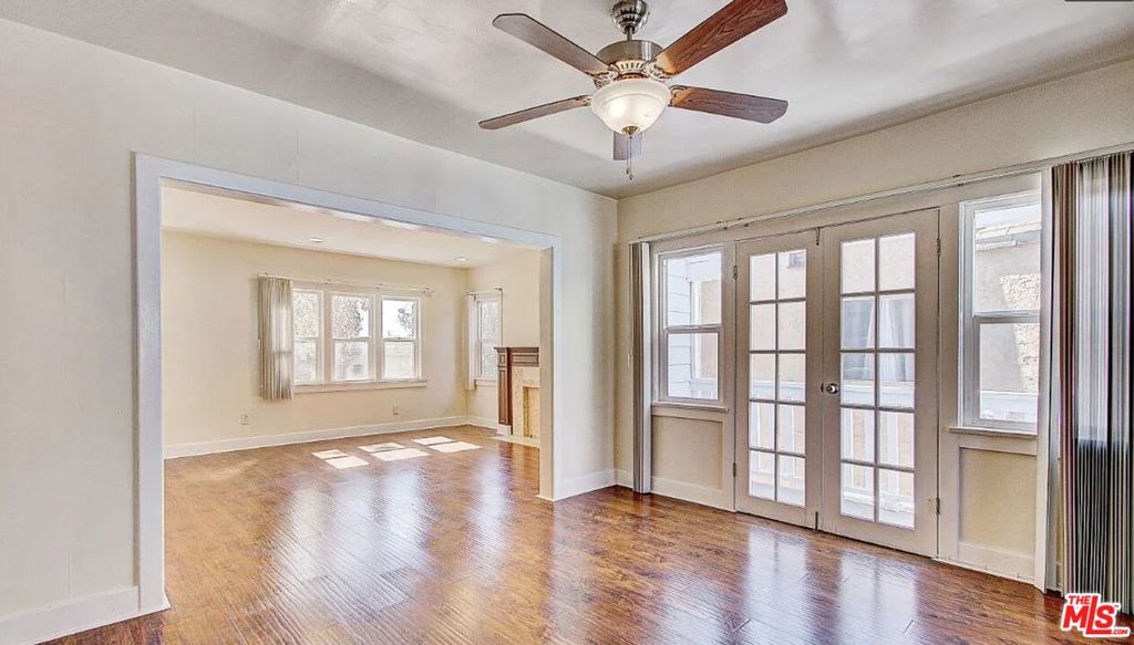 851 W 41st Drive