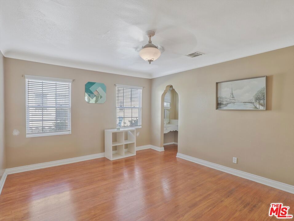 1235 W 82nd Street