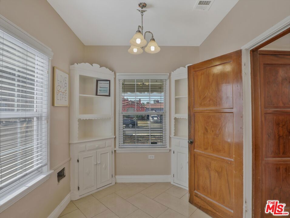 1235 W 82nd Street