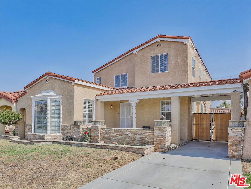 1235 W 82nd Street