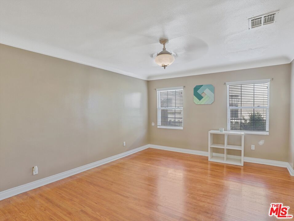 1235 W 82nd Street