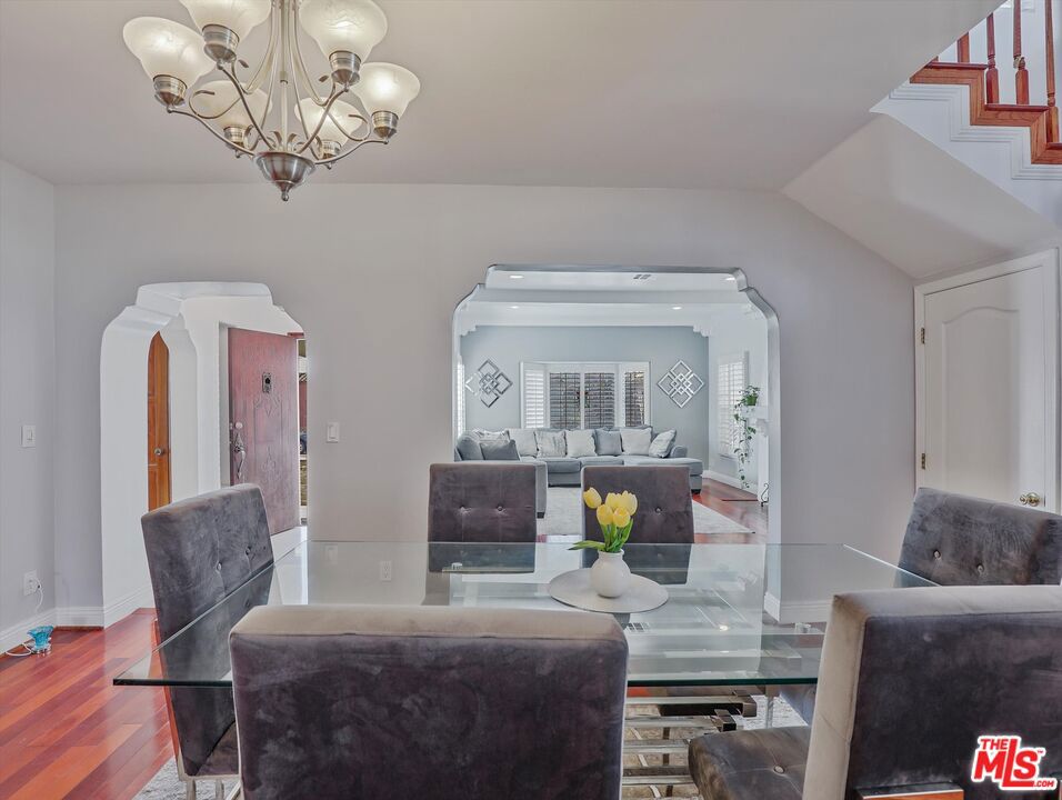 1235 W 82nd Street