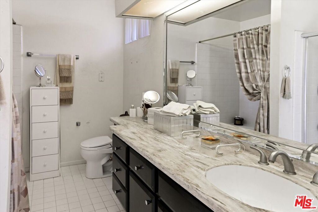 1925 S Beverly Glen Boulevard 30