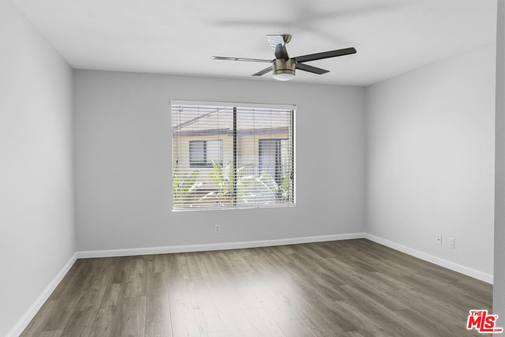 620 W Hyde Park Boulevard 209