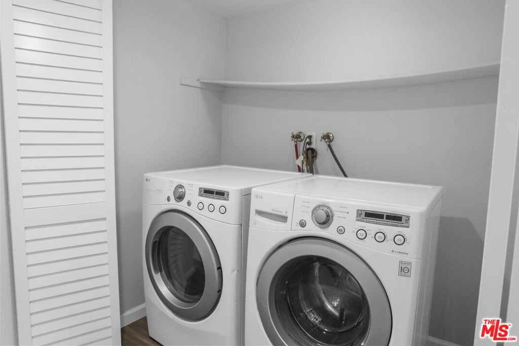 620 W Hyde Park Boulevard 209