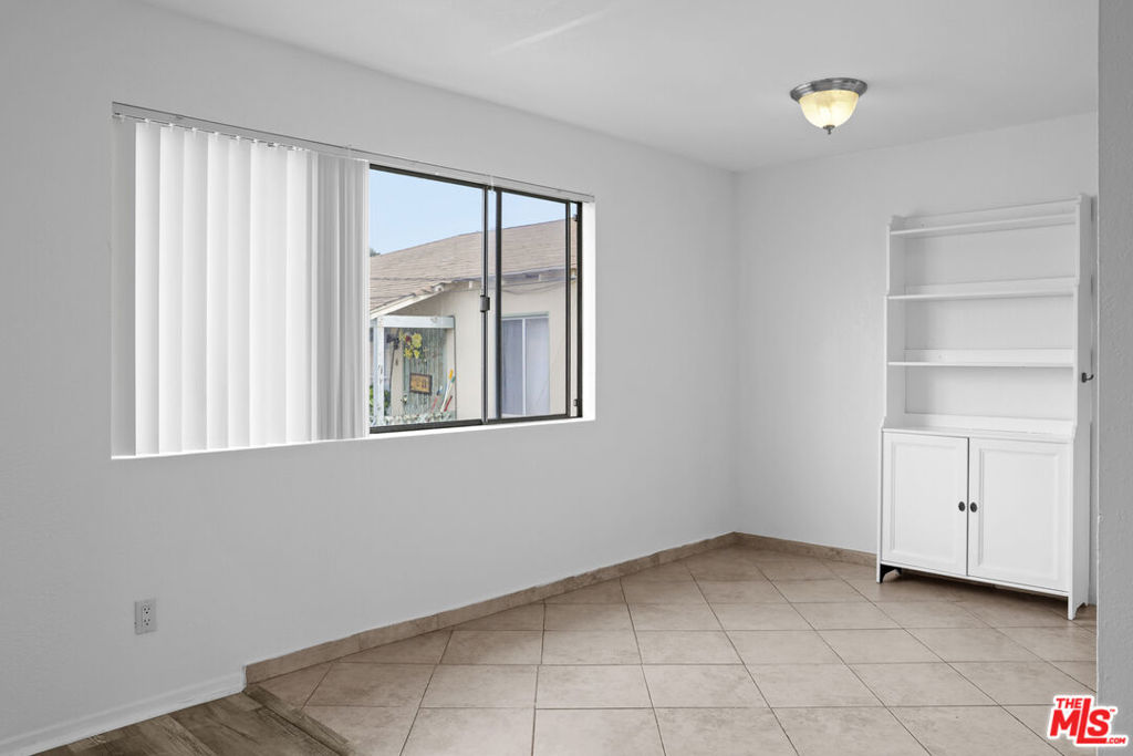 324 Stepney Street 8