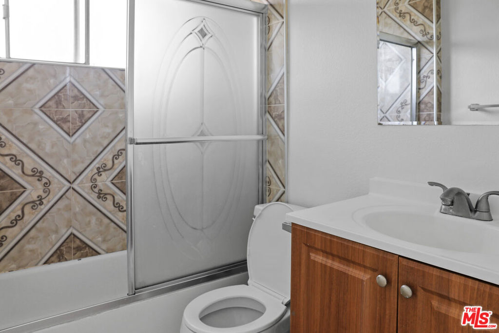 324 Stepney Street 8