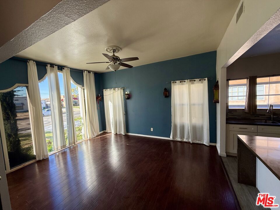 9428 S Harvard Boulevard