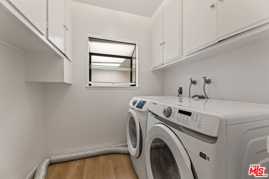 3500 W Manchester Boulevard 462