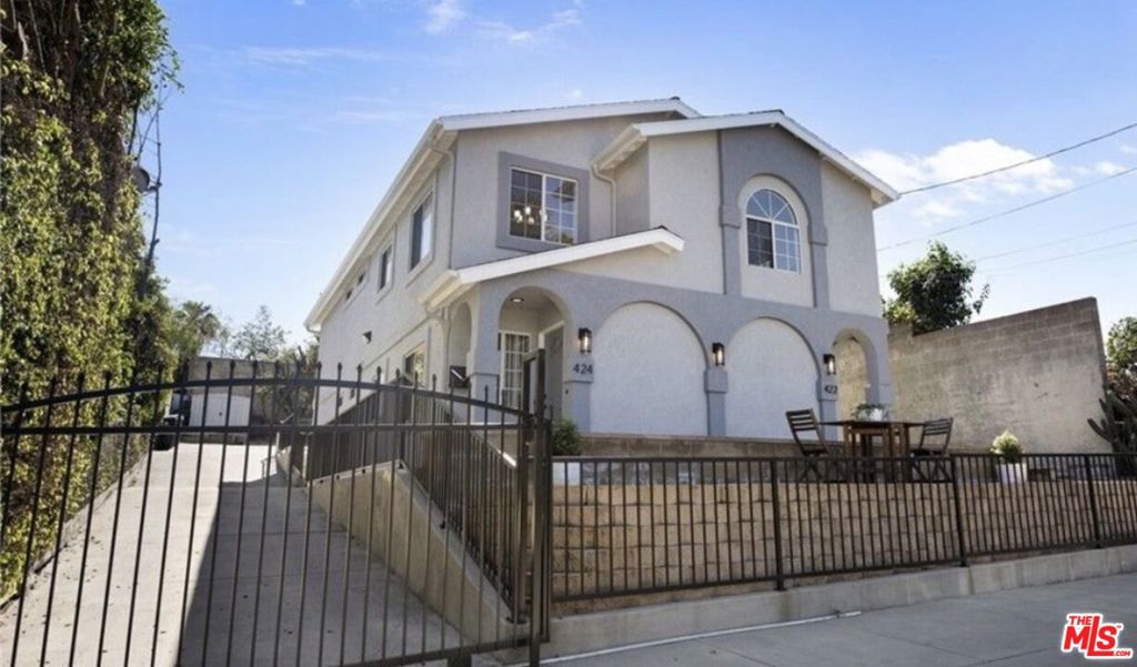 424 Parkman Avenue