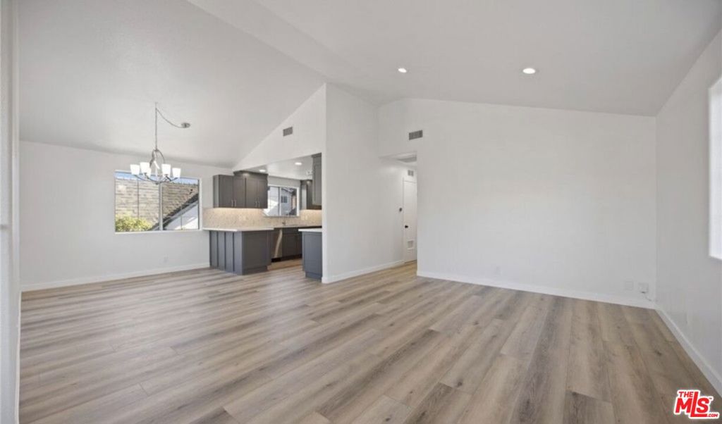 424 Parkman Avenue