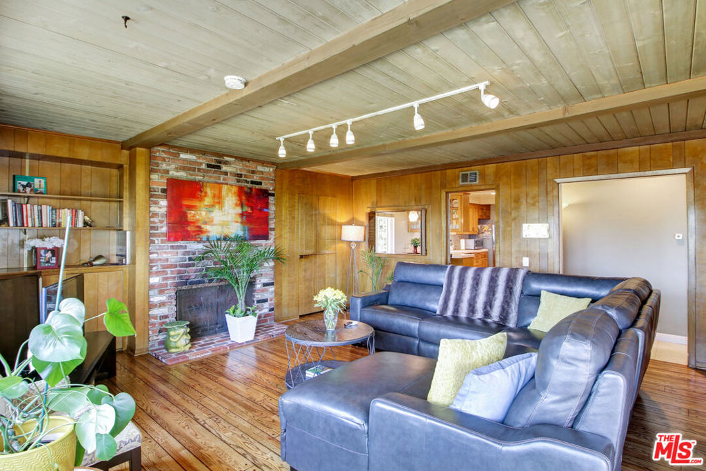 4152 Terraza Drive