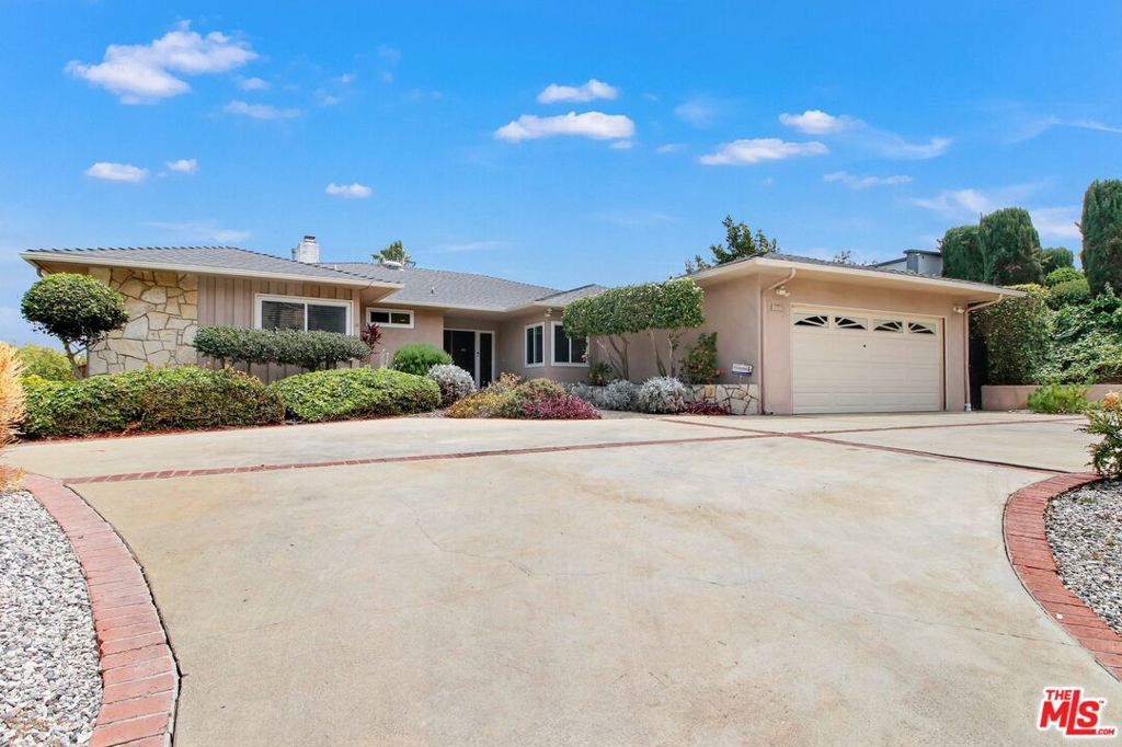 4152 Terraza Drive