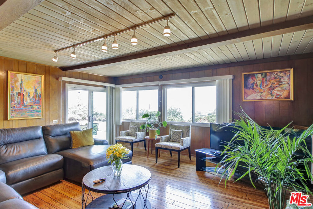 4152 Terraza Drive