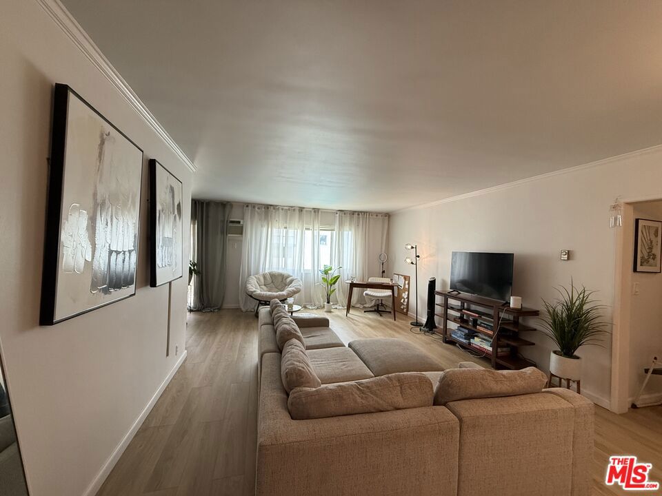 5376 Fairview Boulevard 104