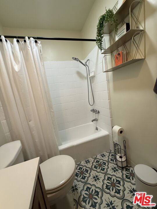 5376 Fairview Boulevard 104