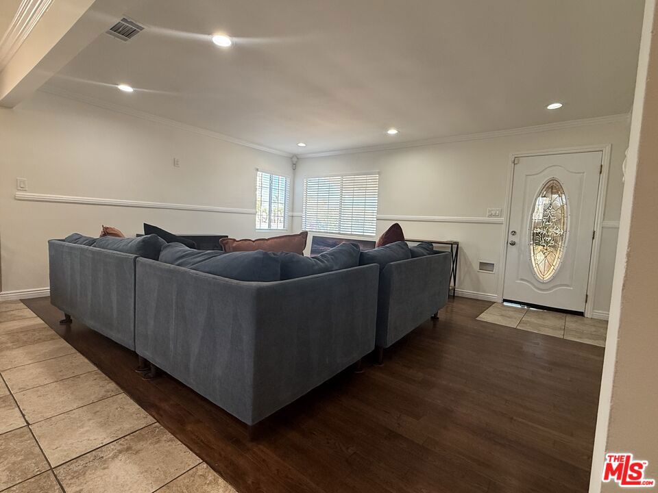 8701 Kittyhawk Avenue