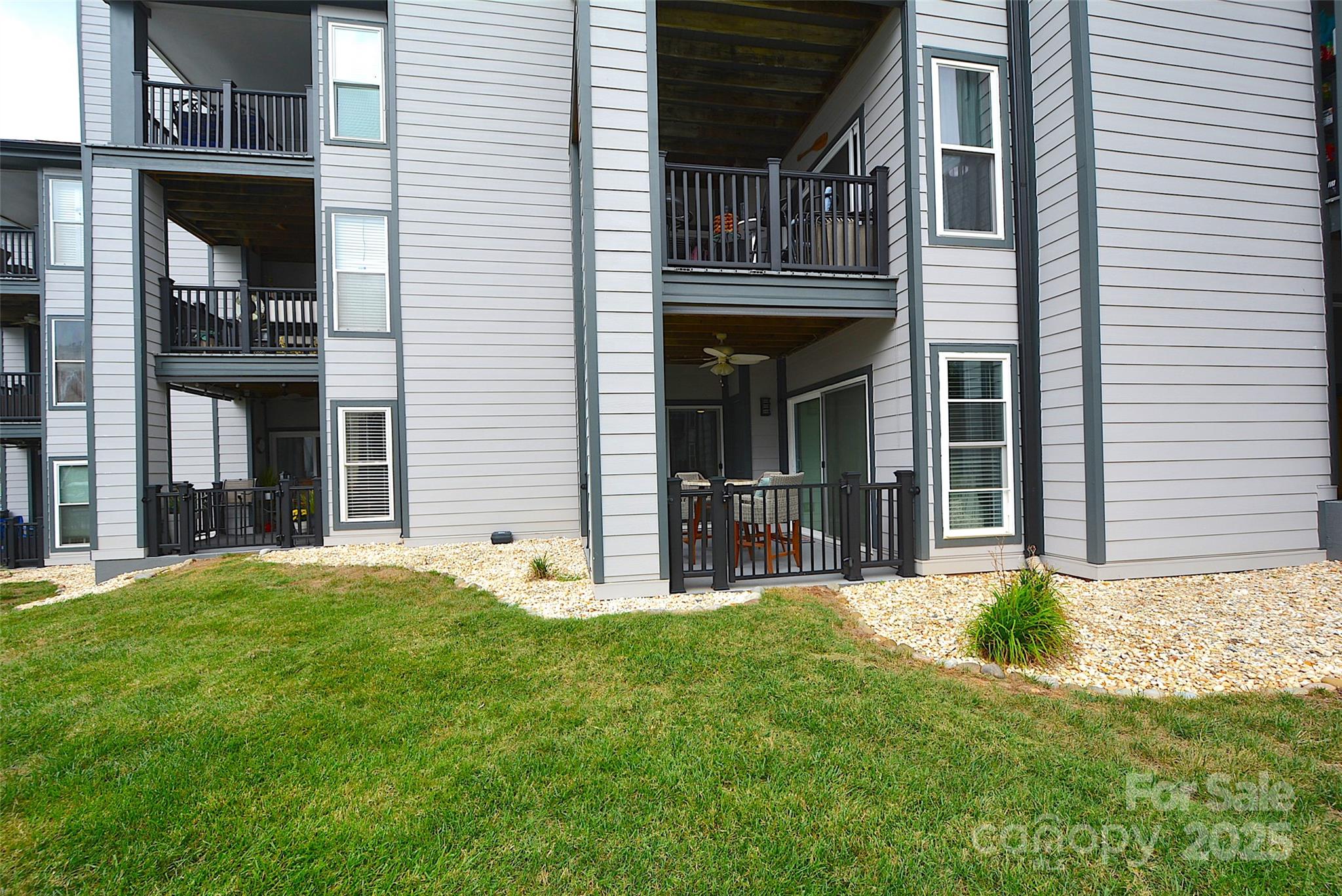 18867 Vineyard Point Lane