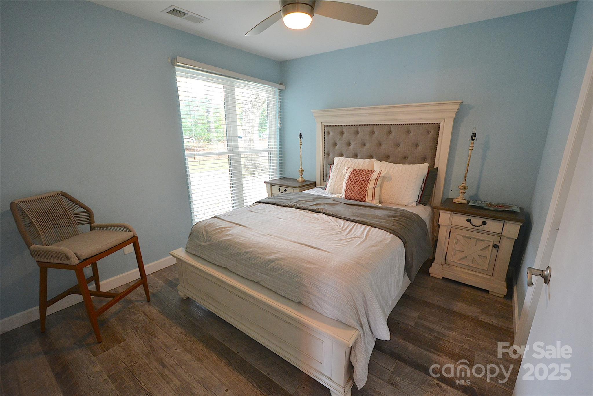 18867 Vineyard Point Lane