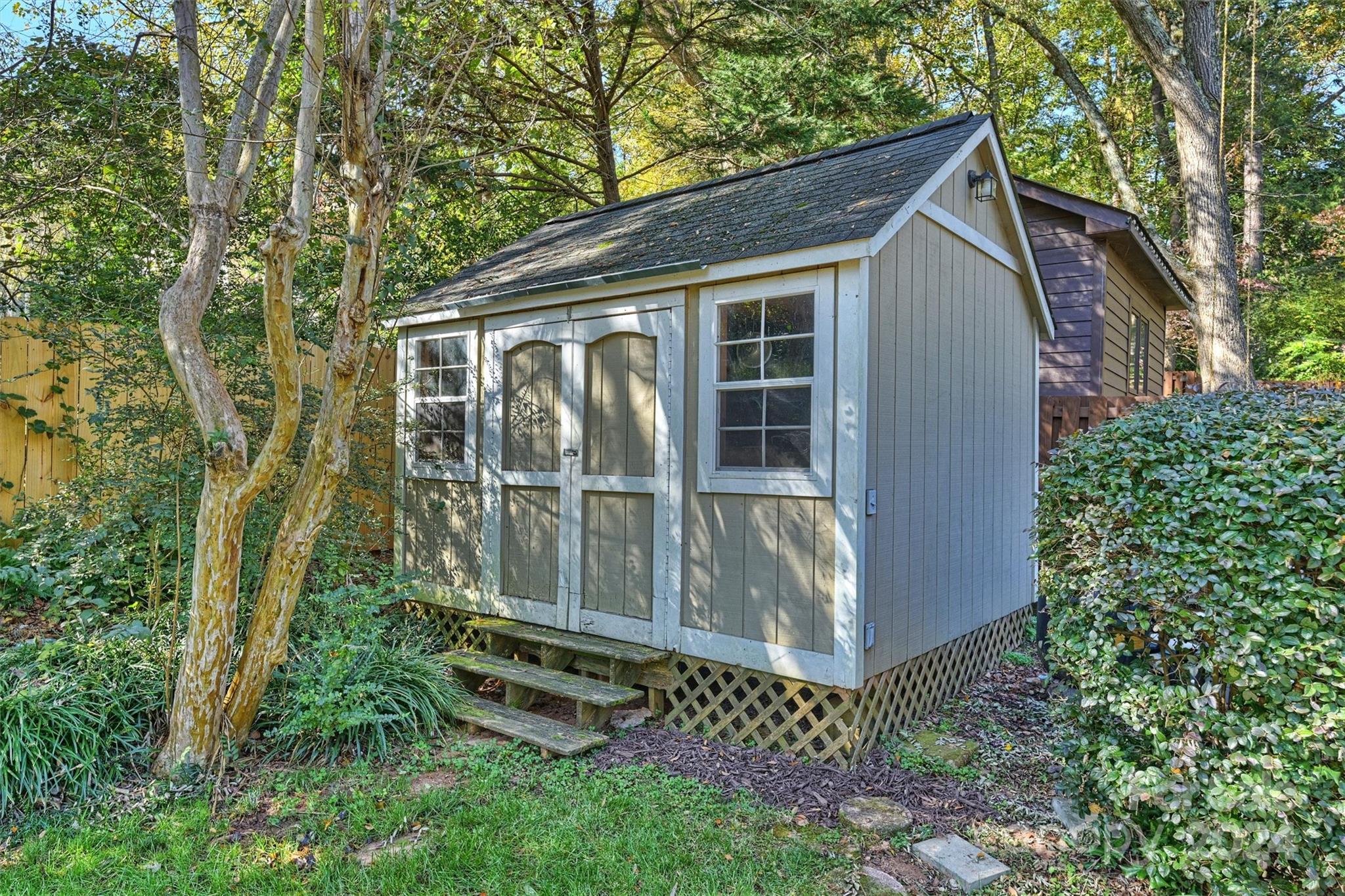 240 Medearis Drive