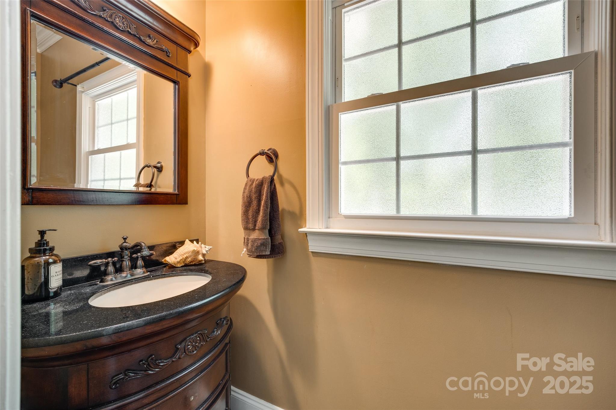 7122 Forest Ridge Road