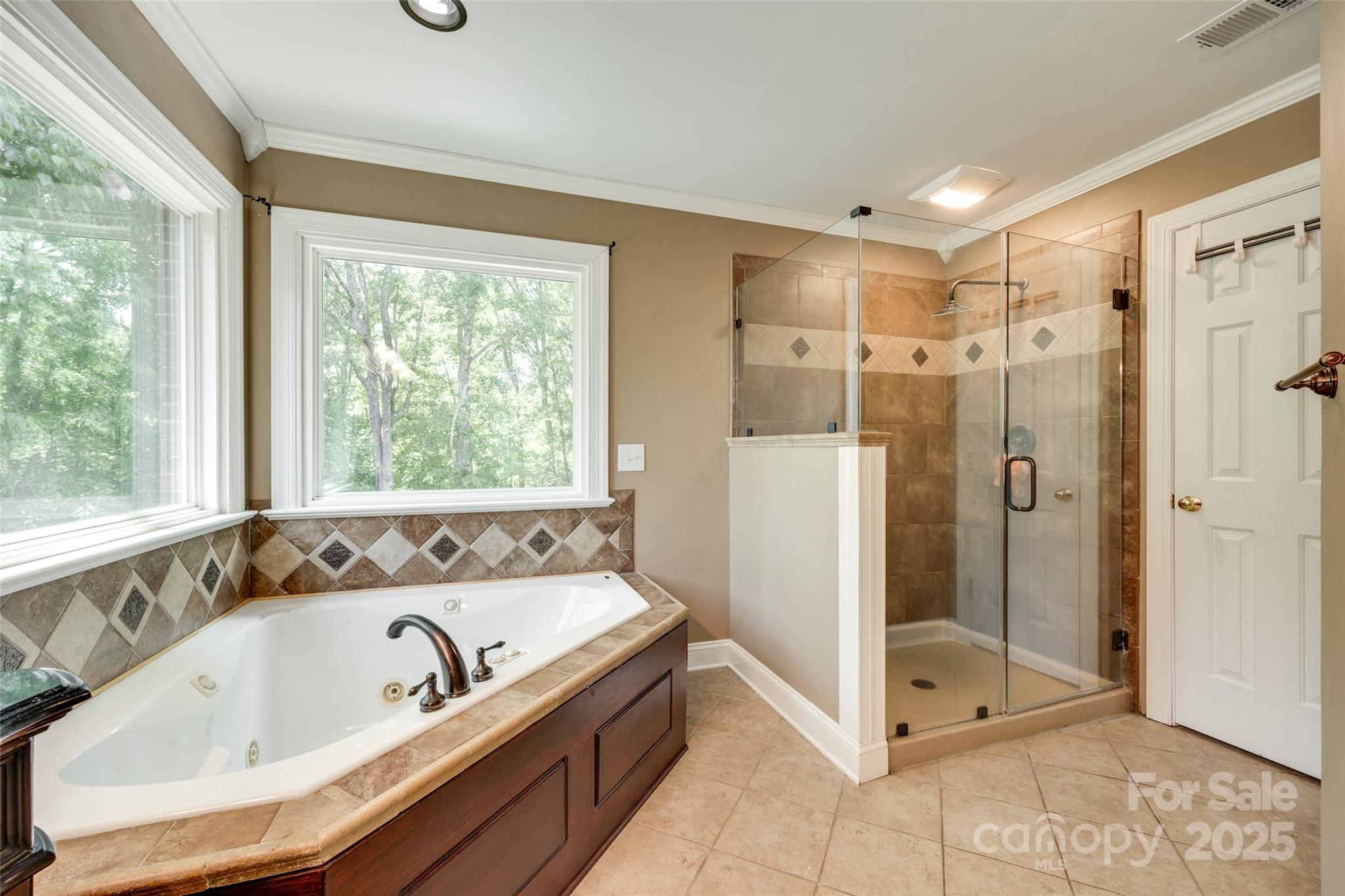 7122 Forest Ridge Road