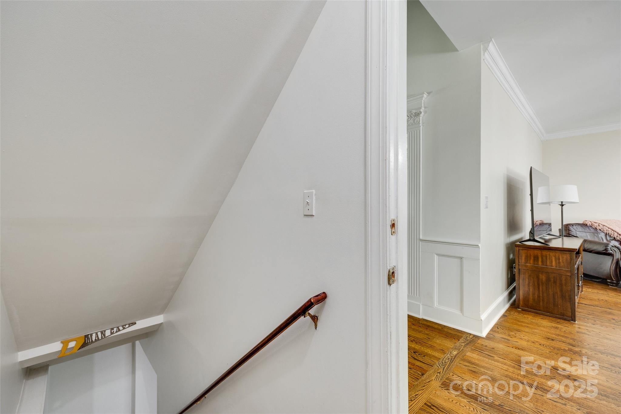 7122 Forest Ridge Road