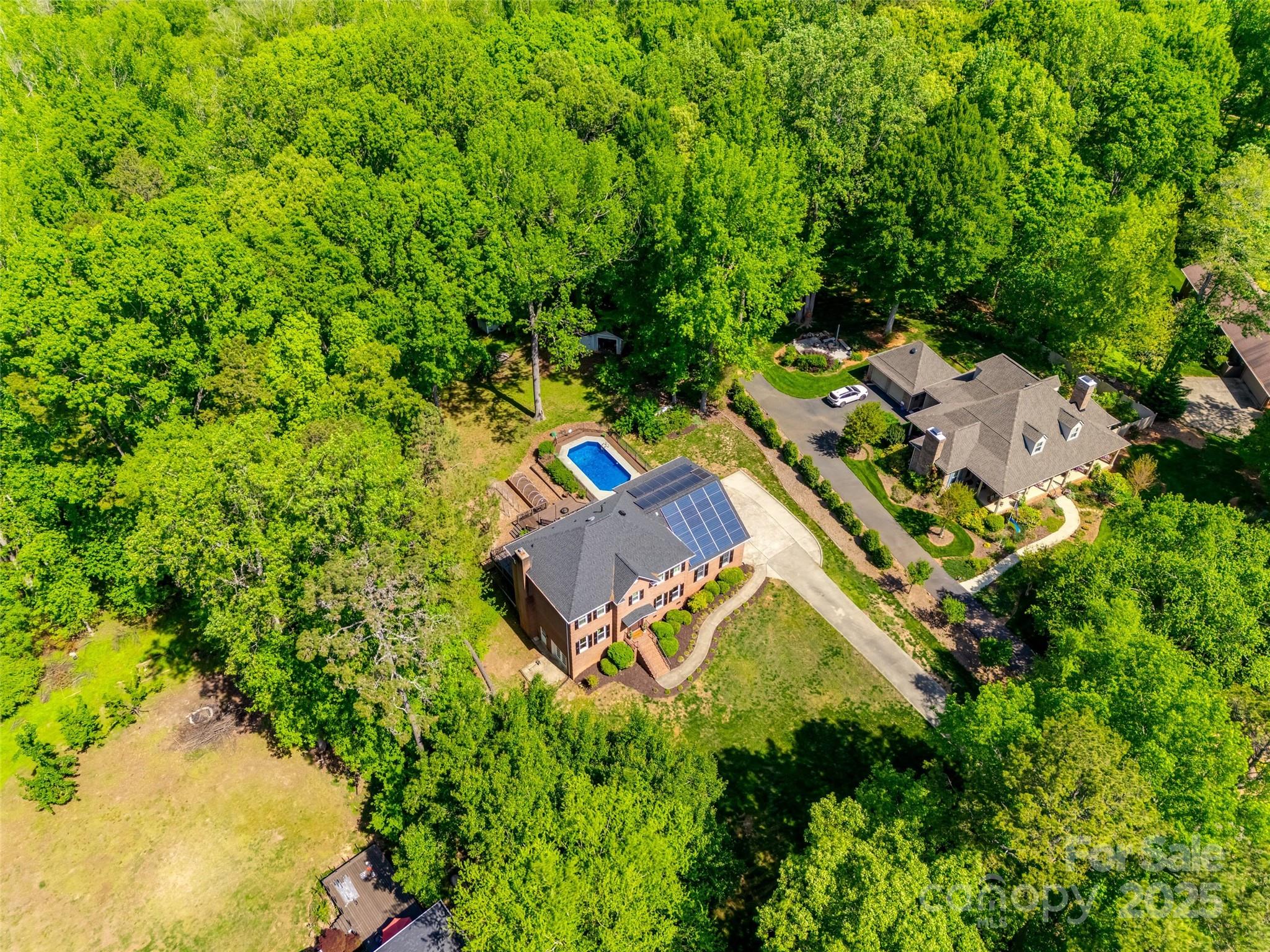 7122 Forest Ridge Road