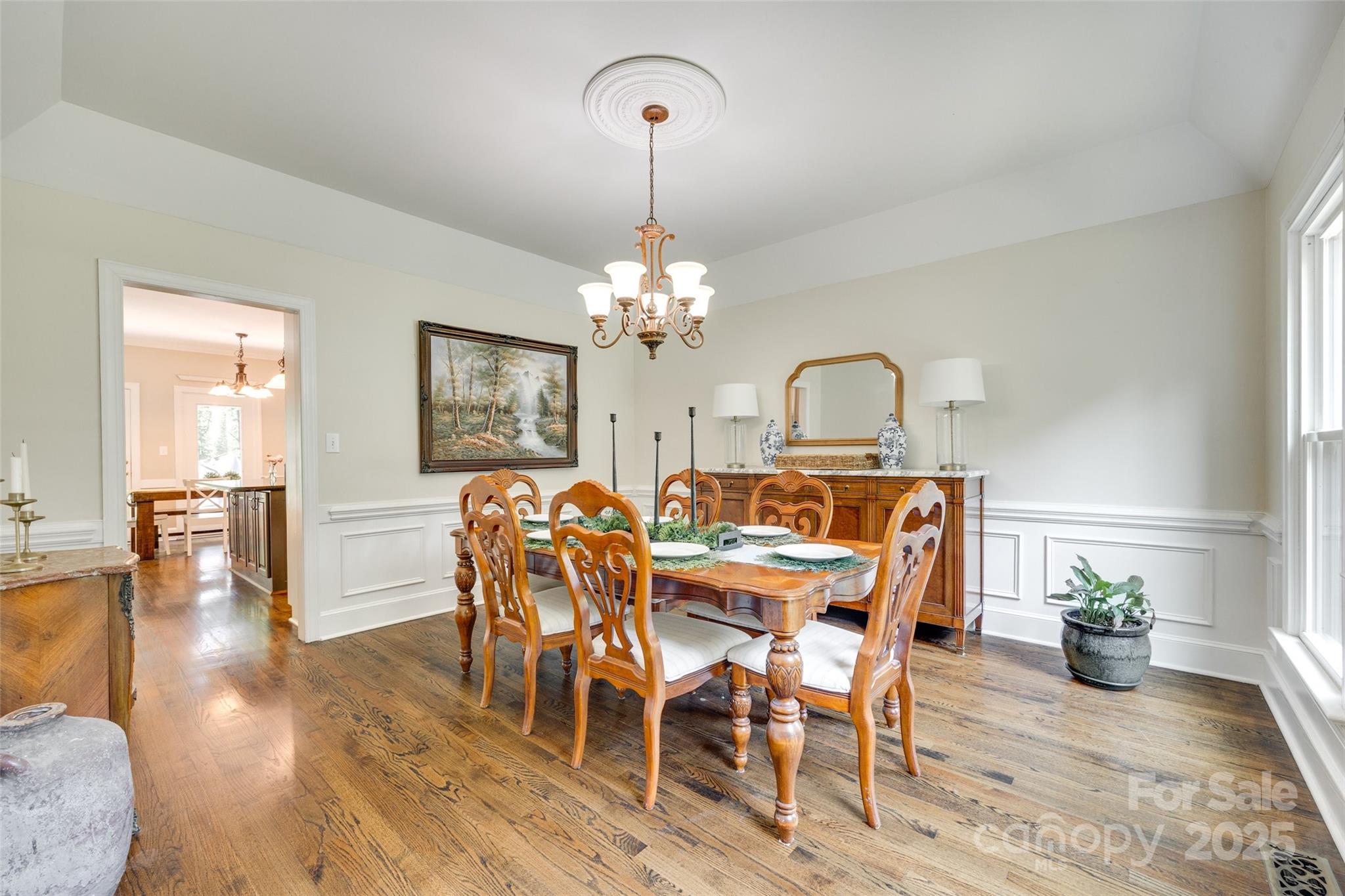 7122 Forest Ridge Road