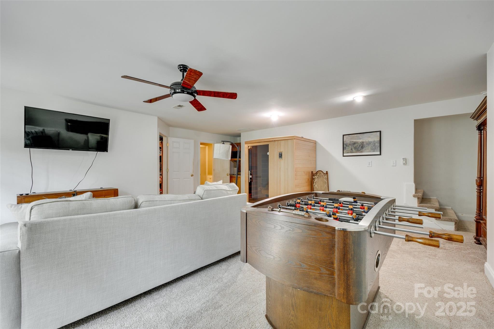 7122 Forest Ridge Road