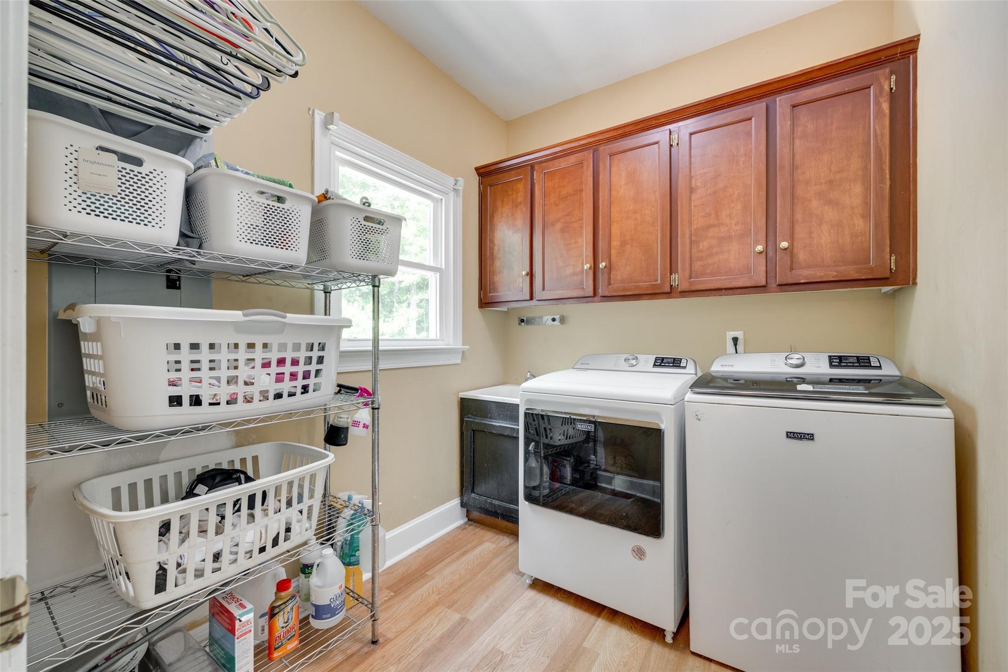 7122 Forest Ridge Road