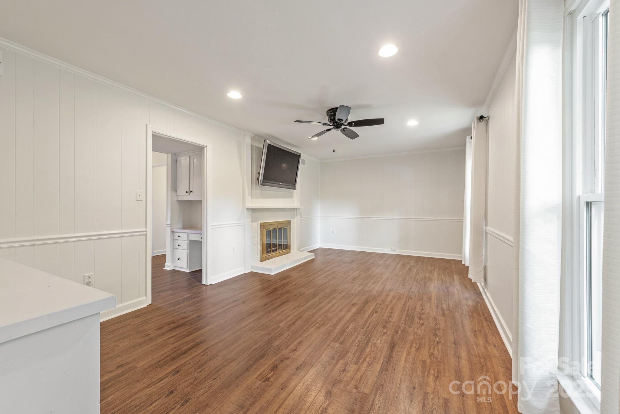 3101 Willowbrae Road