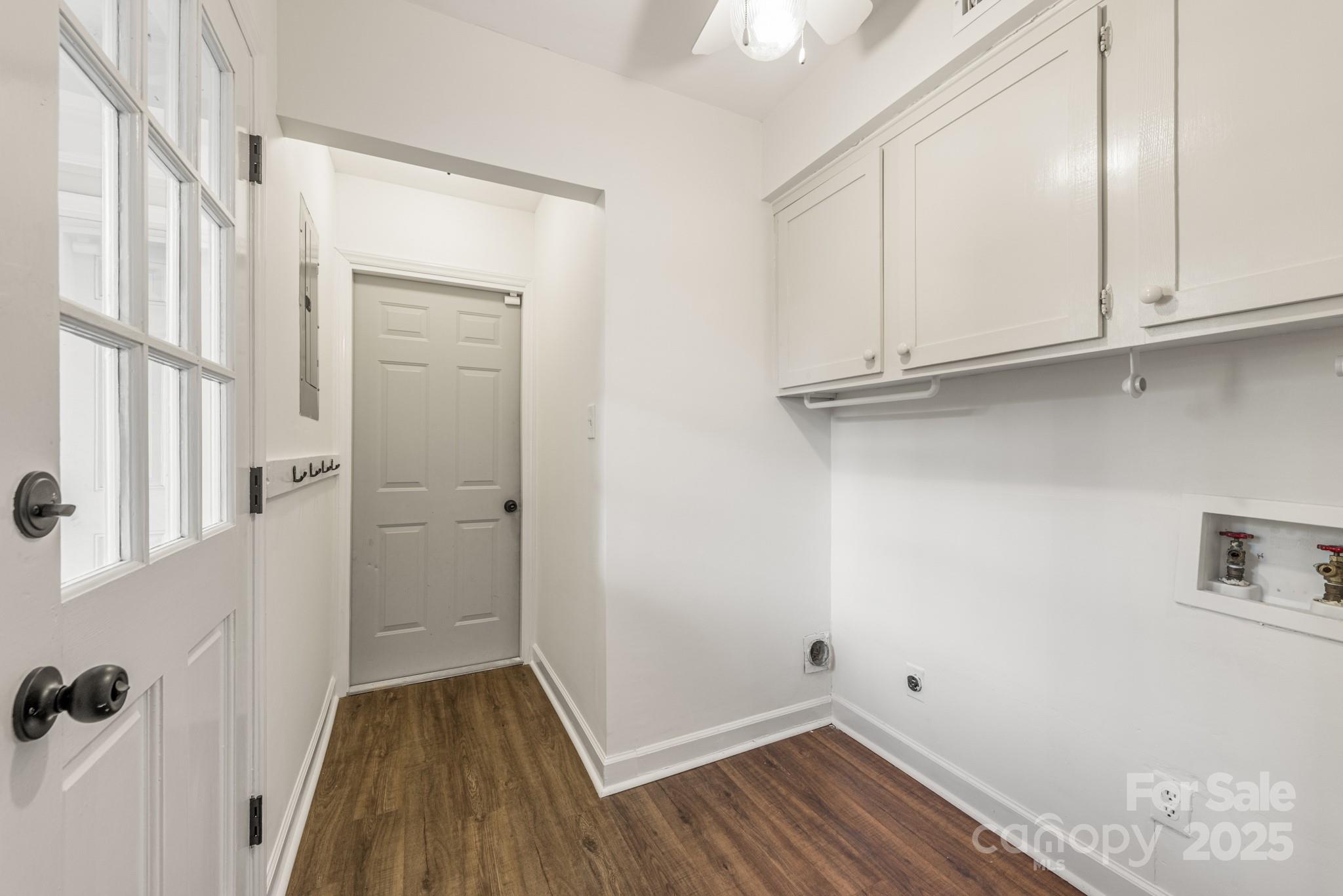 3101 Willowbrae Road