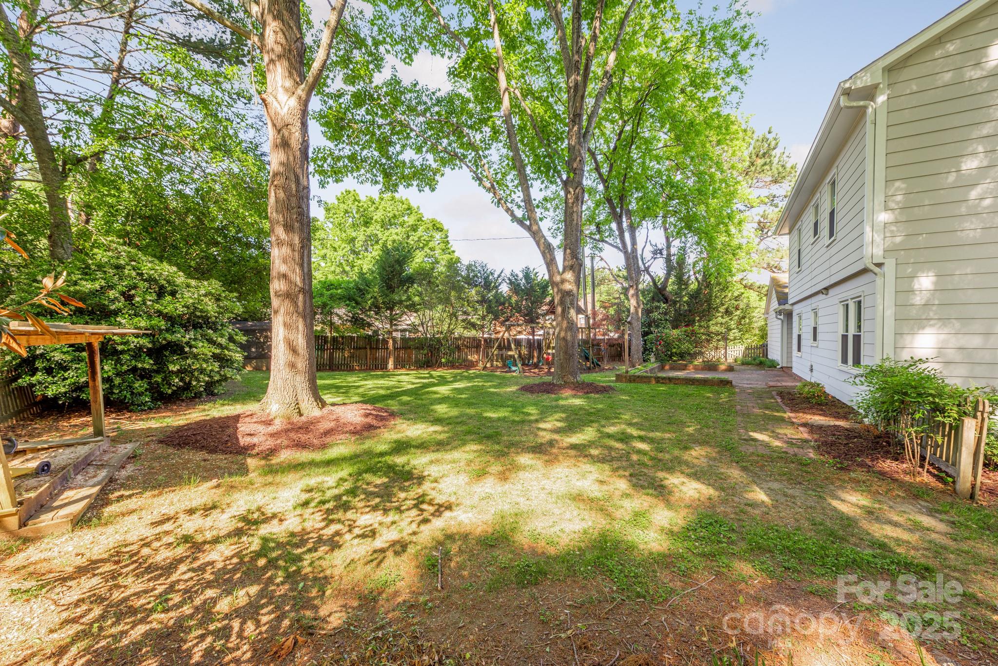 3101 Willowbrae Road