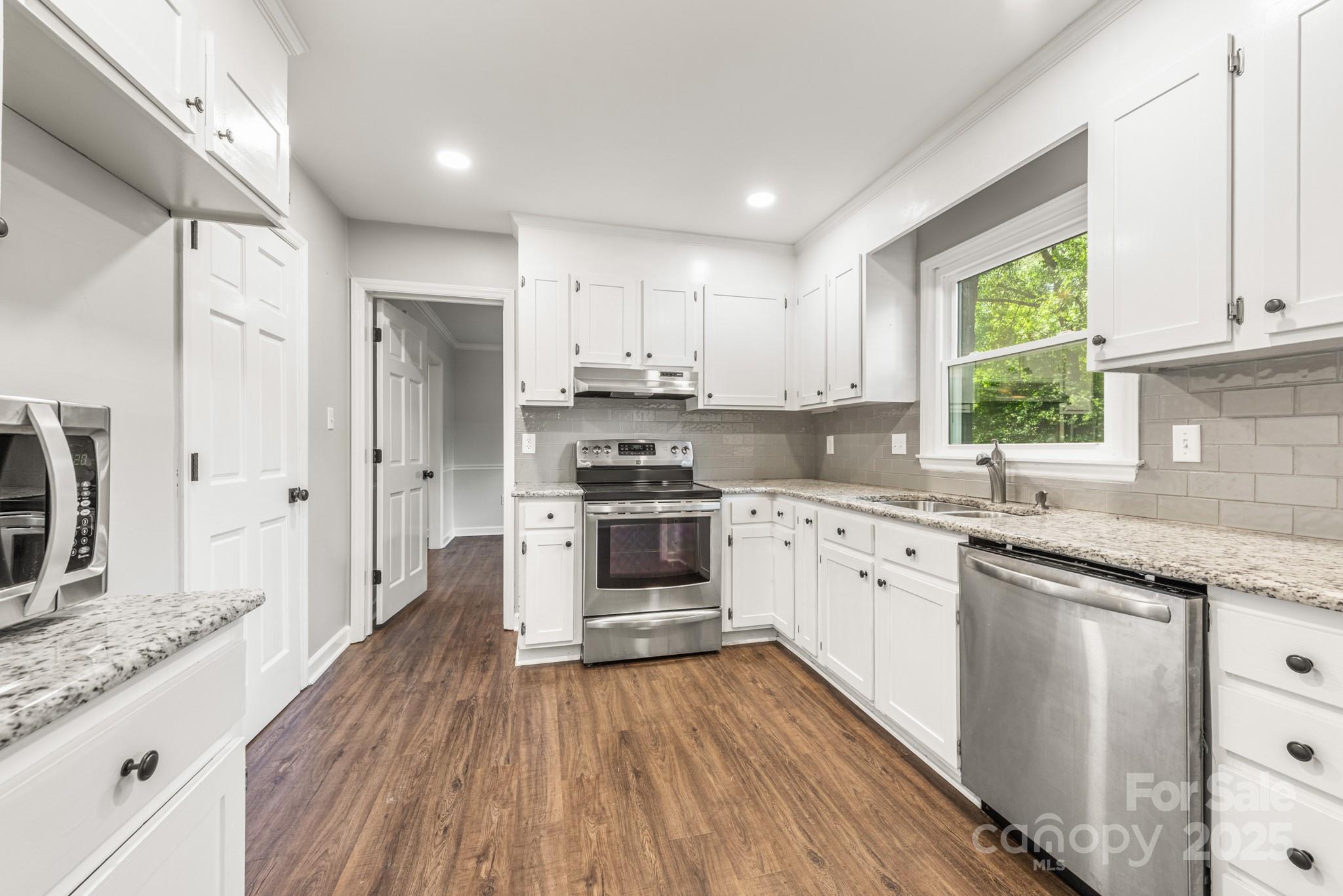 3101 Willowbrae Road