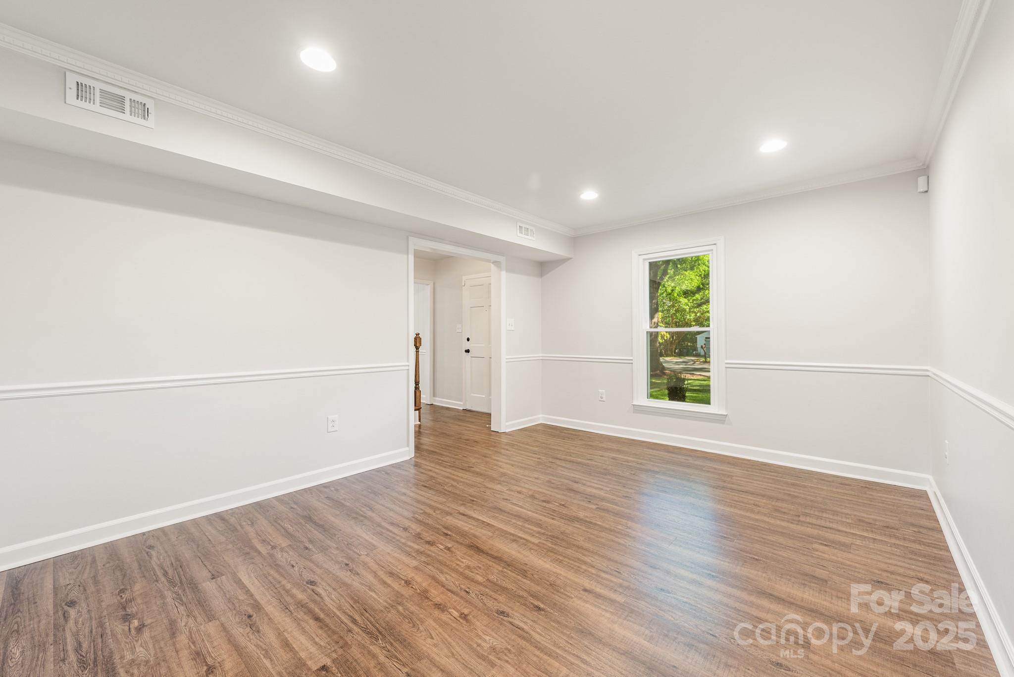 3101 Willowbrae Road
