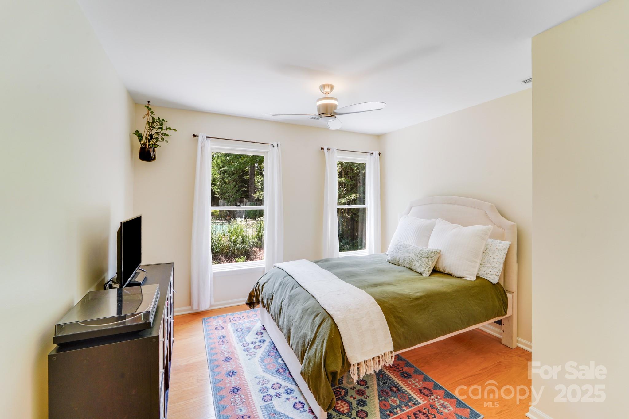 10338 Hollybrook Drive