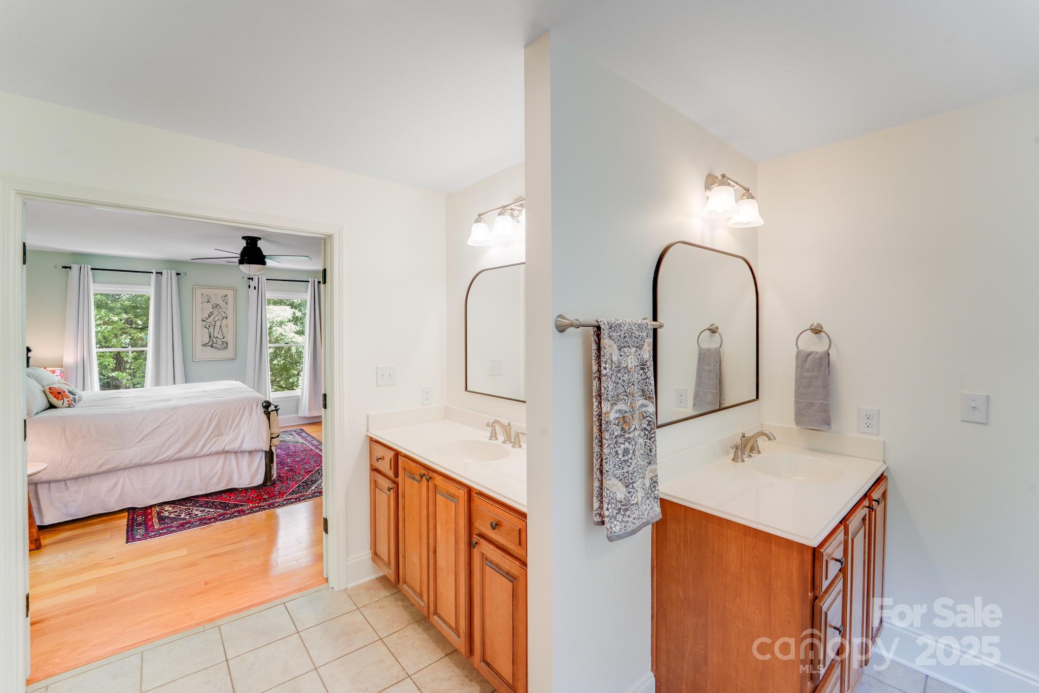 10338 Hollybrook Drive