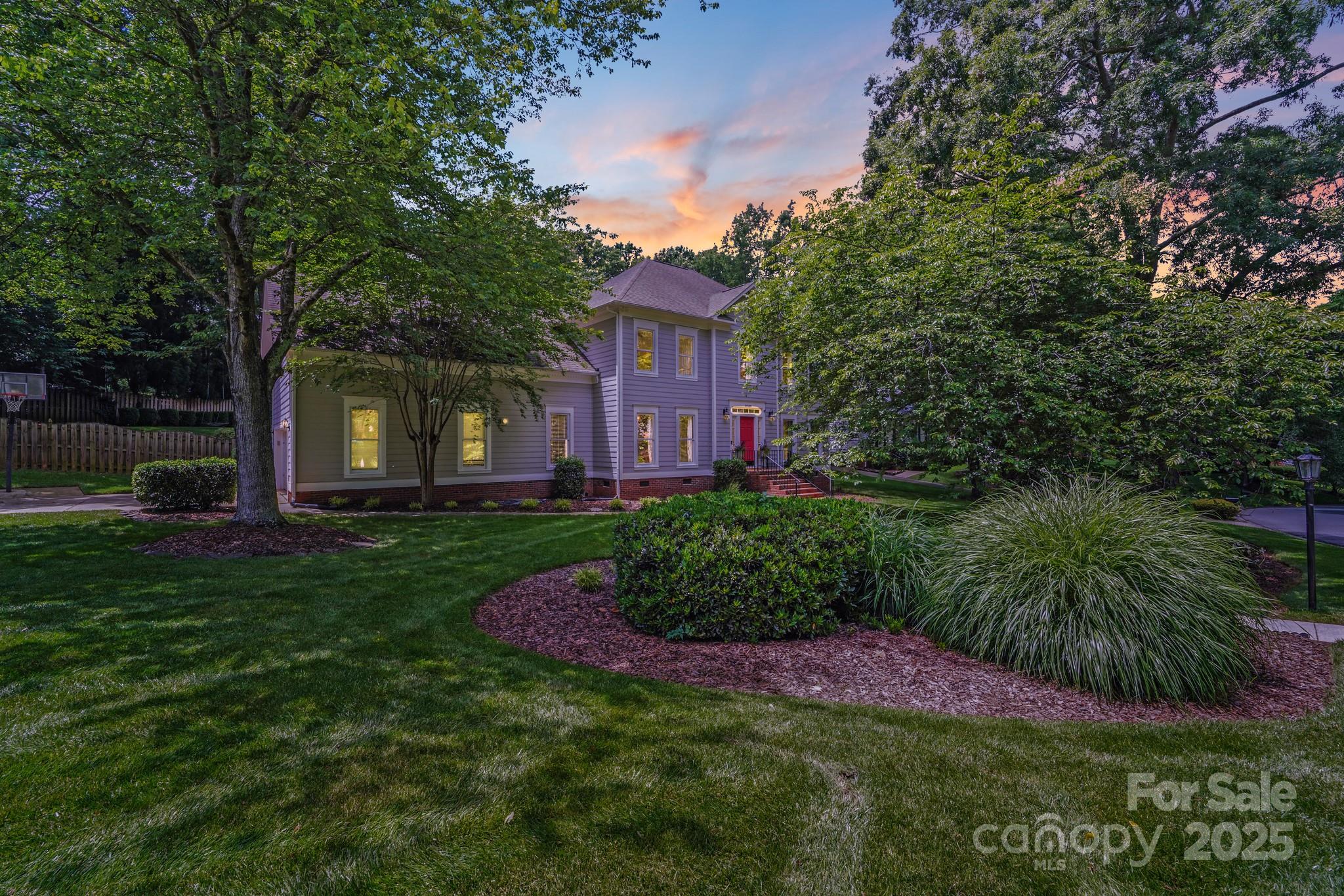 10338 Hollybrook Drive