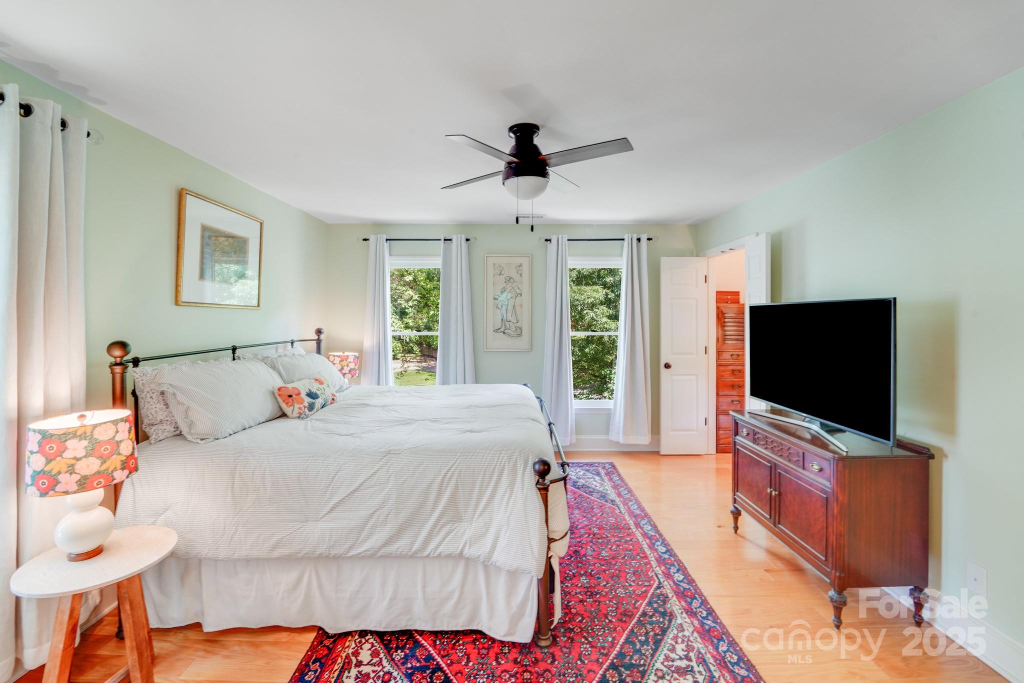 10338 Hollybrook Drive