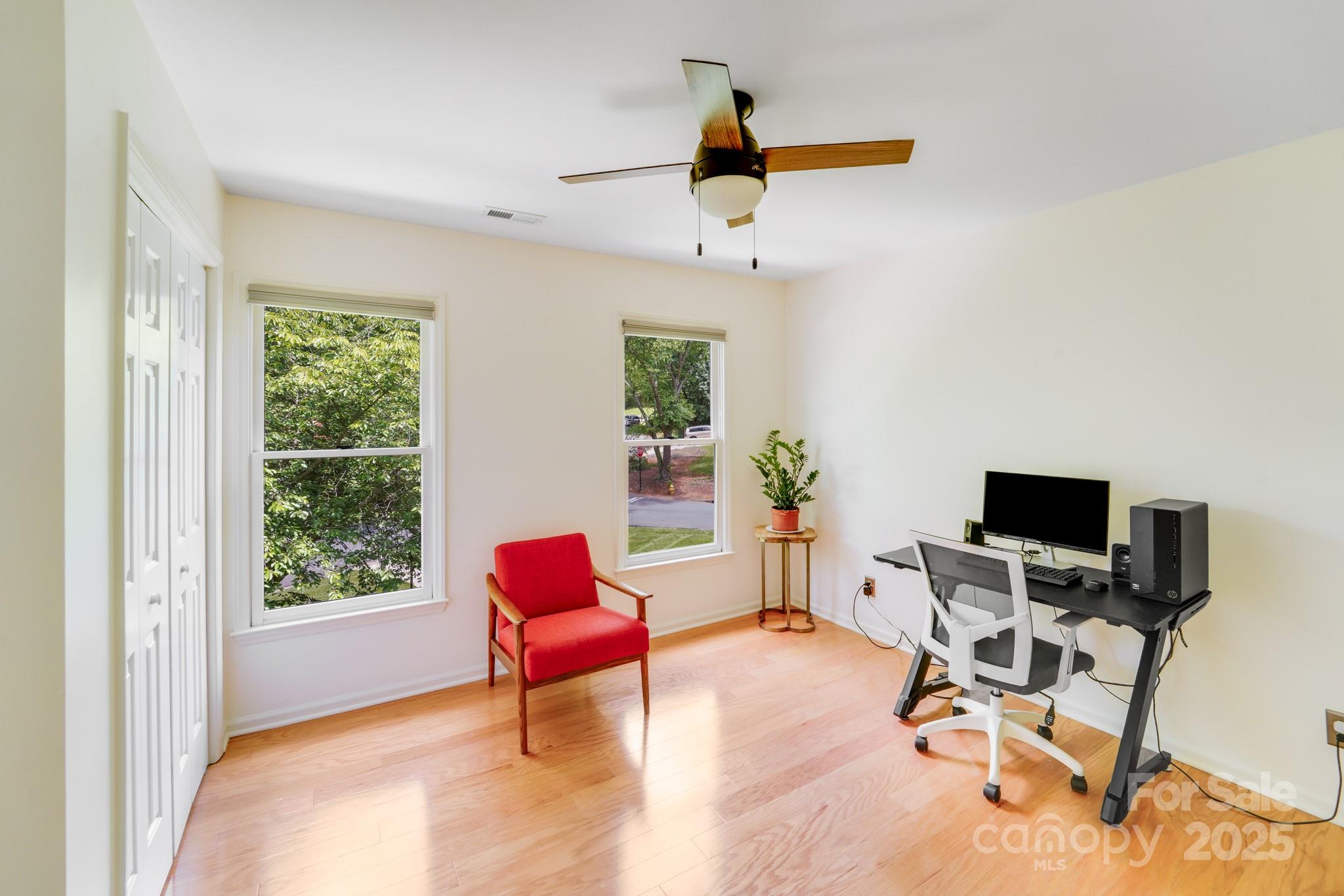 10338 Hollybrook Drive