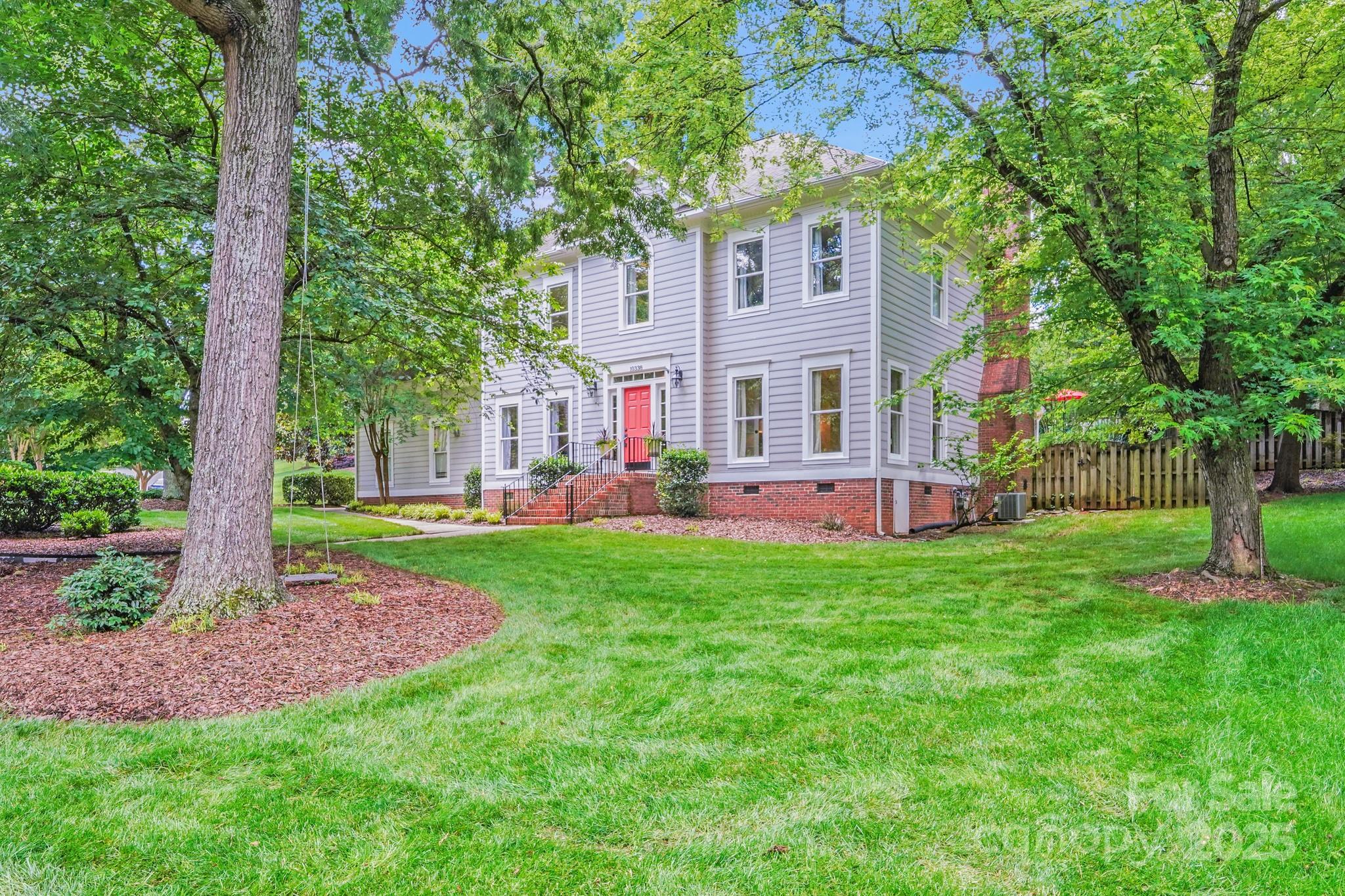 10338 Hollybrook Drive