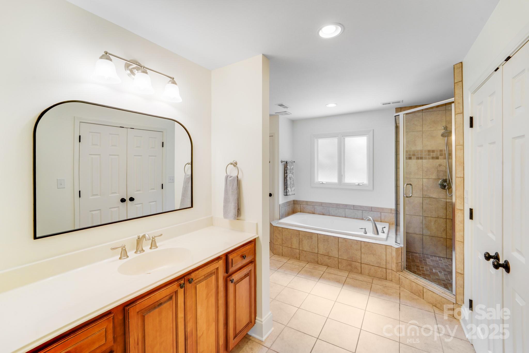 10338 Hollybrook Drive